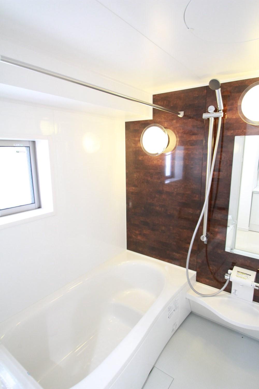 Bathroom. Peace of mind even on a rainy day, It is a bath with a bathroom ventilation dryer.