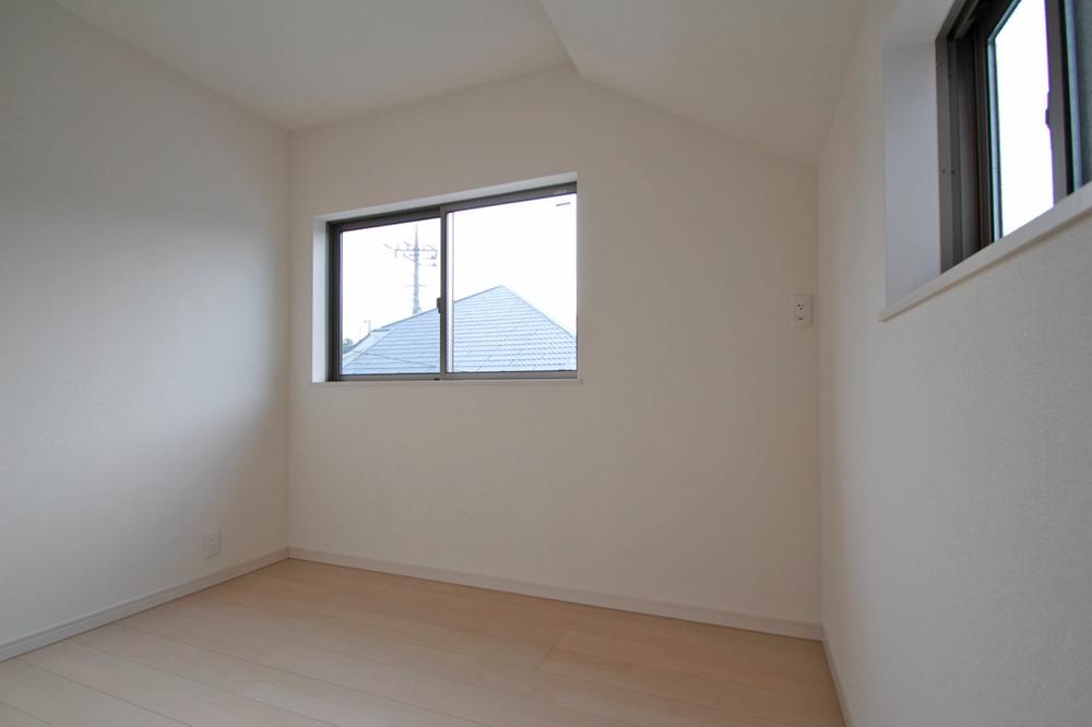 Non-living room. Western is.