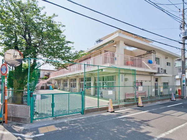 kindergarten ・ Nursery. 70m to the west Saginomiya nursery