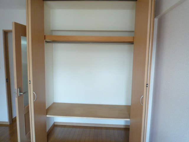 Other room space. closet