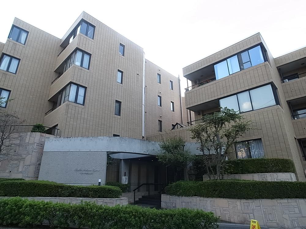 Local appearance photo. Local (11 May 2013) Shooting