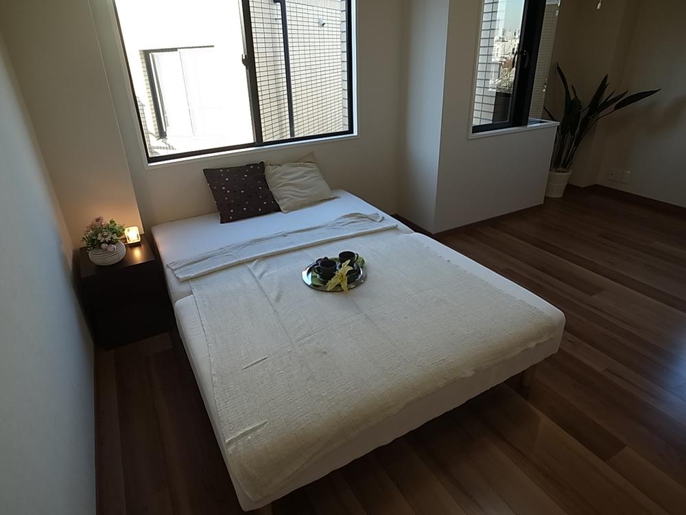 Non-living room. Indoor (12 May 2013) Shooting