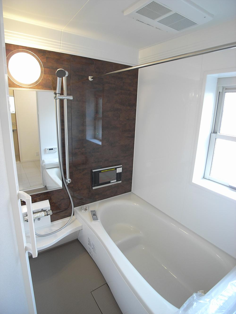 Same specifications photo (bathroom)