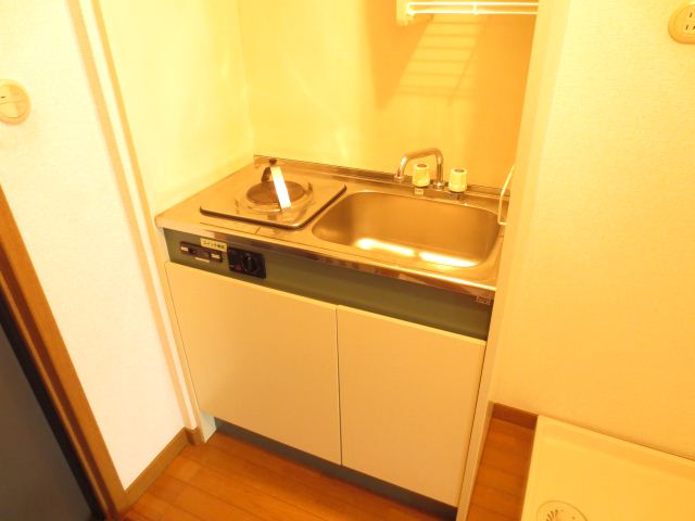 Kitchen. Electric stove