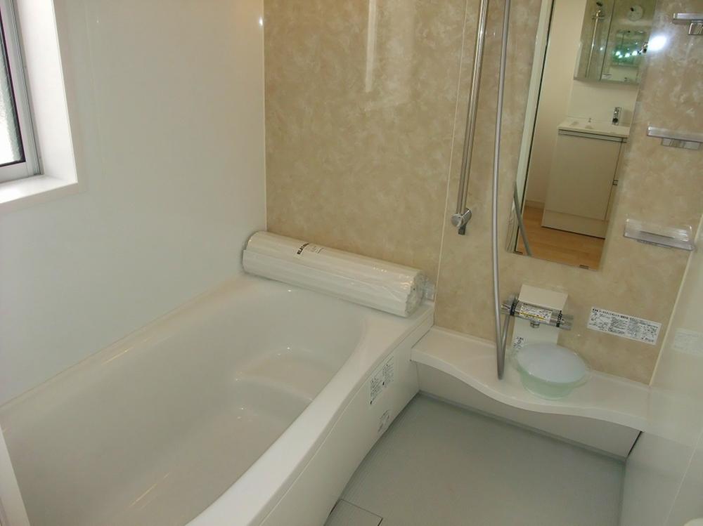 Same specifications photo (bathroom). Seller construction cases _ bathroom