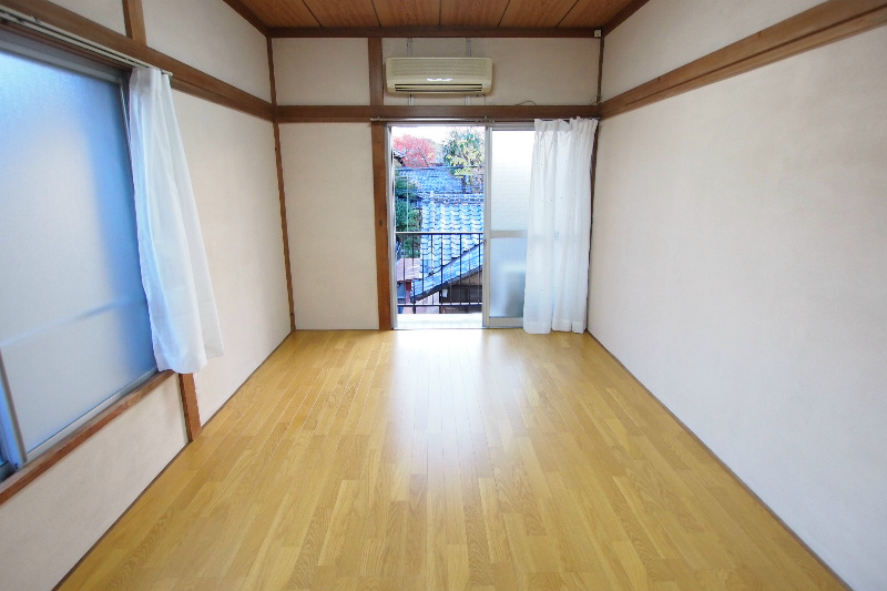 Receipt. It is highly independent corner room