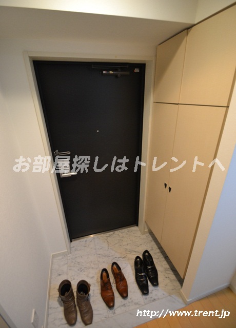 Entrance. It is a reference photo of a different type 1LDK. 
