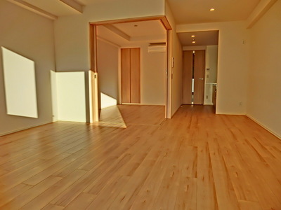 Other room space. Flooring