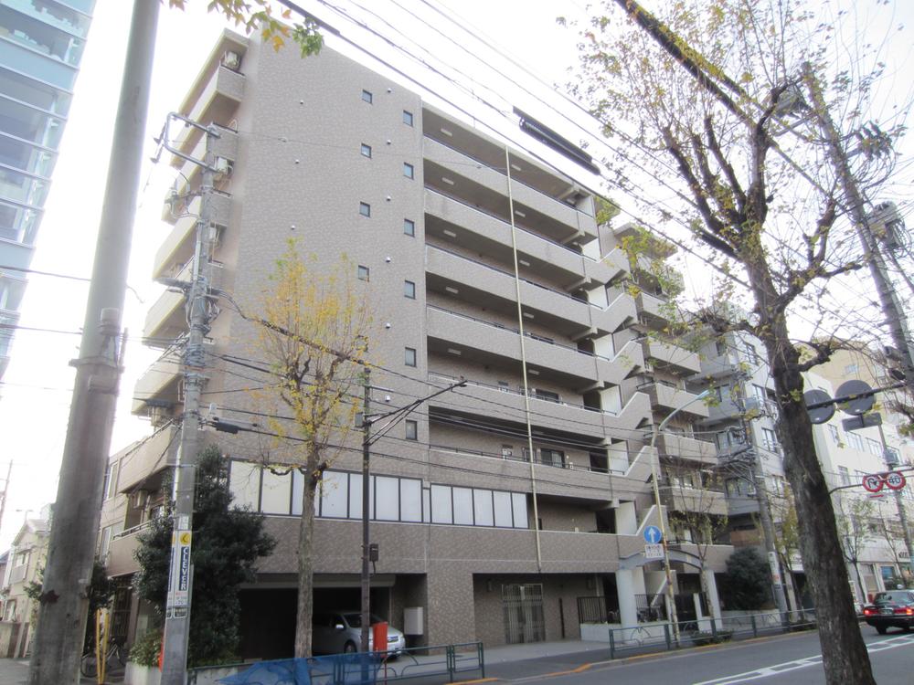 Local appearance photo. Local (12 May 2013) Shooting