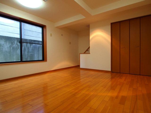 Non-living room. Perfect for light exercise, such as, Basement that does not tell the vibration