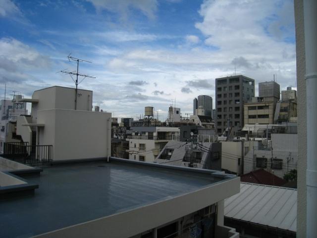 View photos from the dwelling unit. Nakano Mansion Renovation Renovation 2LDK 20 million yen
