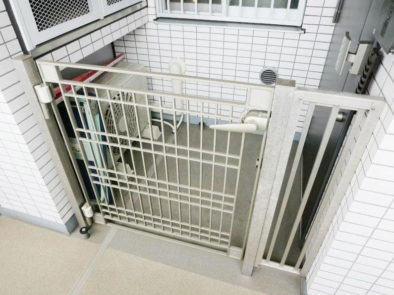 Entrance. Entrance porch