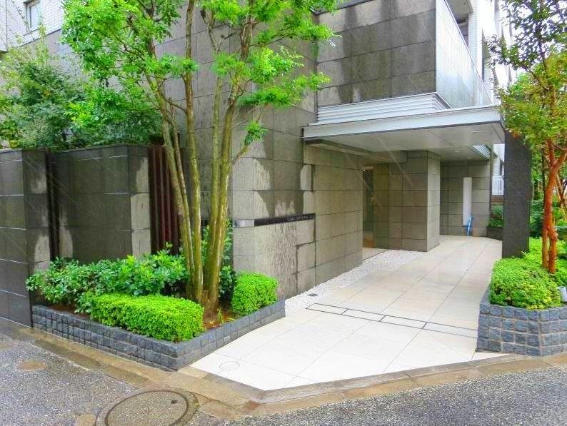 Other local. Entrance