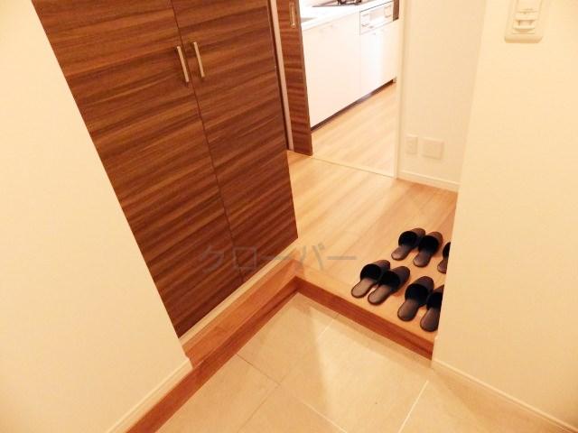 Entrance. The room from the front door