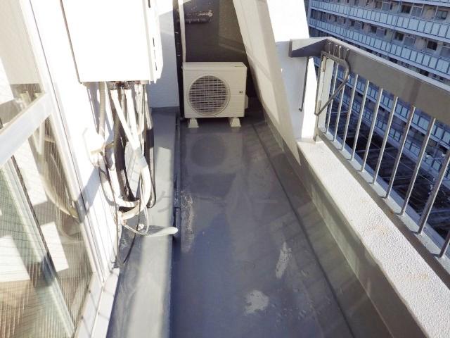 Other common areas. Balcony