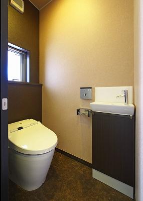 Toilet. 2 places a toilet Washlet, It is with hand washing