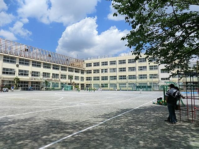 Primary school. Nakano Ward Ekoda to elementary school 788m
