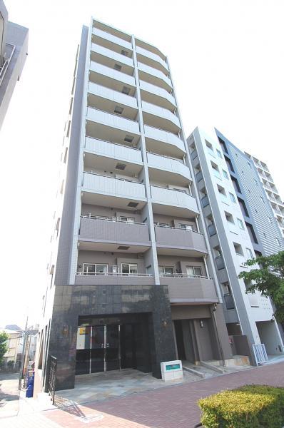 Local appearance photo. Convenient 3 wayside available