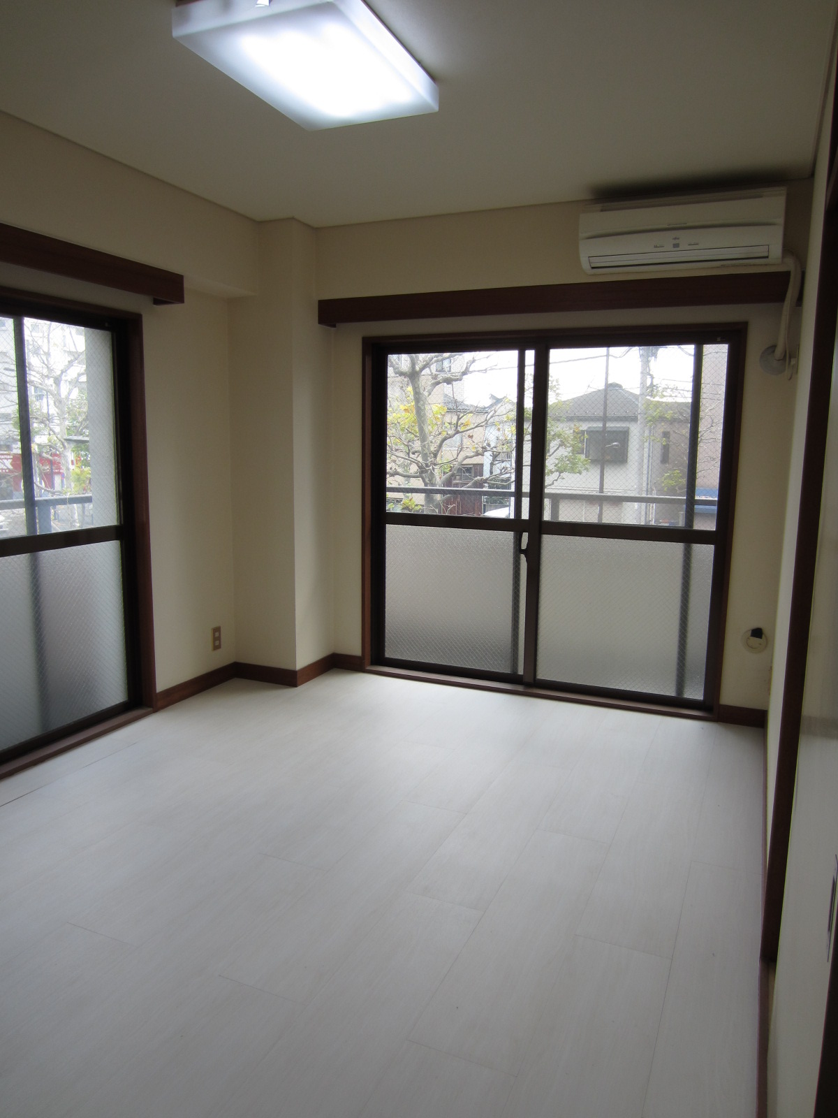 Living and room