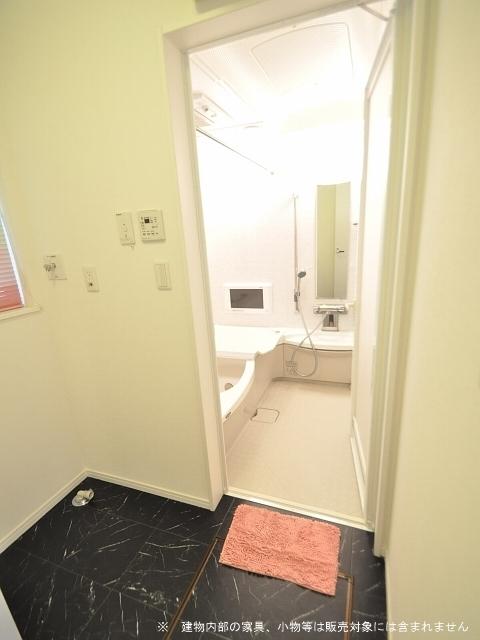 Wash basin, toilet. Nakano Wakamiya 2-chome, washroom