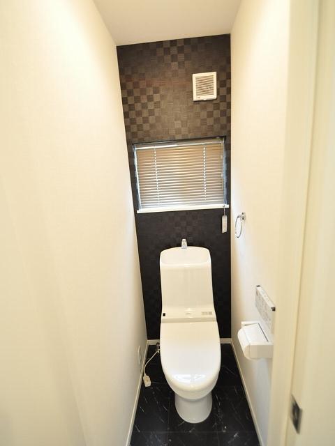 Toilet. Nakano Wakamiya 2-chome, toilet (2F)