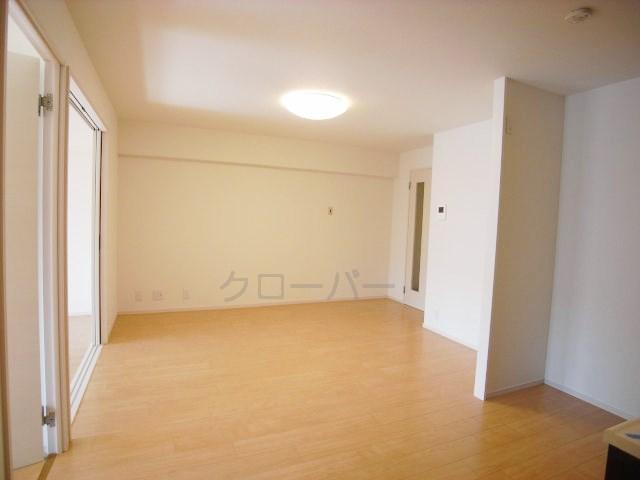 Local appearance photo. Living