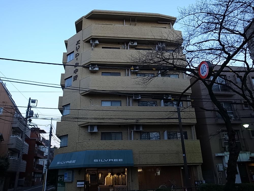 Local appearance photo. Local (12 May 2013) Shooting