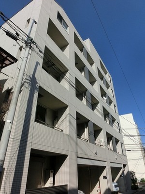 Building appearance. 2007 completion of the reinforced concrete