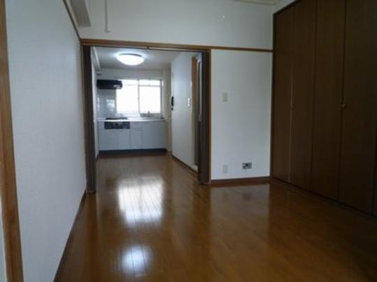 Local appearance photo. Living