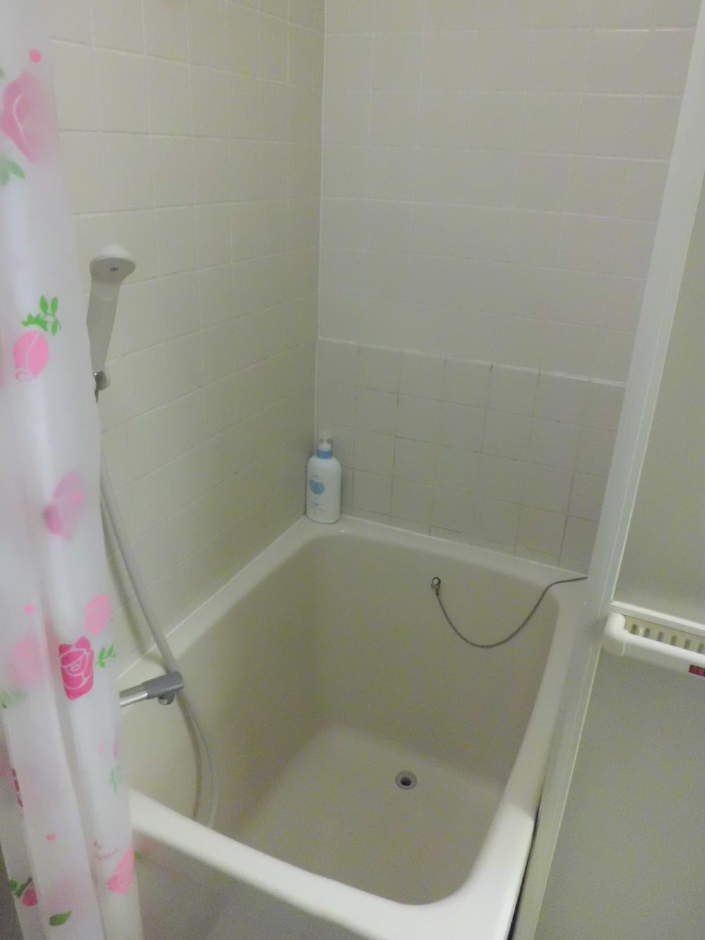 Bathroom. Indoor (June 2013) Shooting