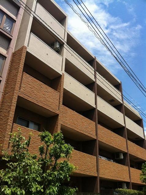 Local appearance photo. Local (07 May 2012) shooting