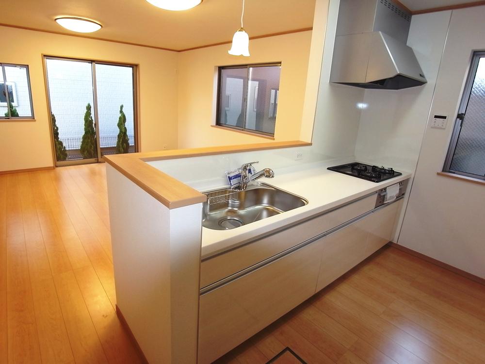 Same specifications photo (kitchen). Kitchen construction cases