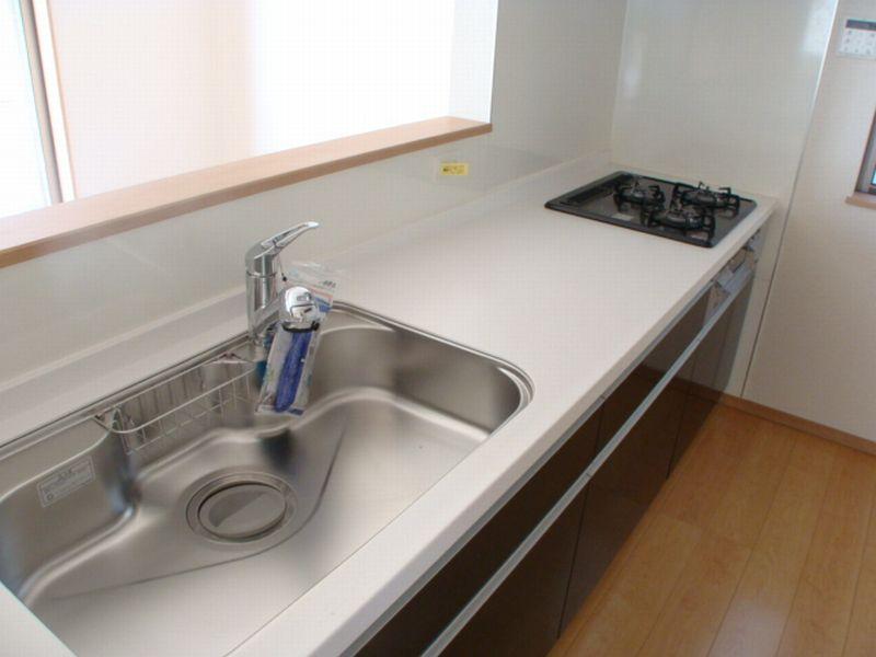 Same specifications photo (kitchen)