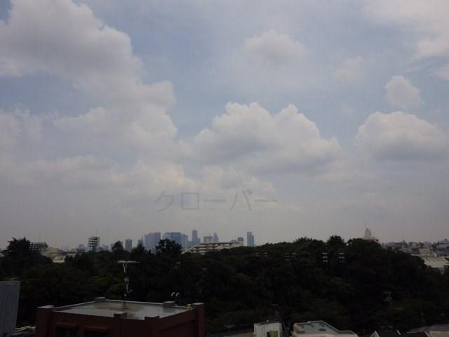 Local appearance photo. View from property