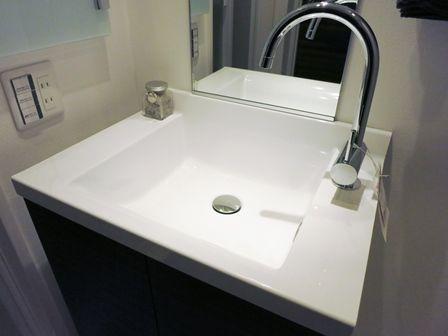 Wash basin, toilet. ~ December 20, the interior has been completed ~  Please have a look once a reborn room.