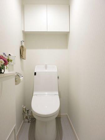 Toilet. ~ December 20, the interior has been completed ~ Please have a look once a reborn room. Washlet with function