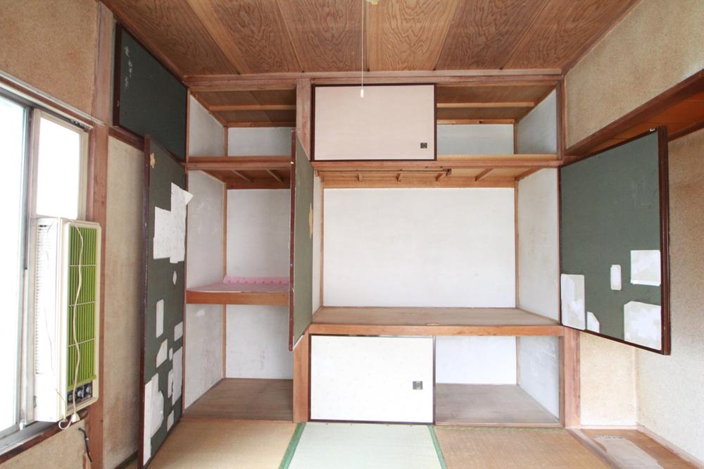 Other introspection. 2F Japanese-style room, Storage capacity is plenty