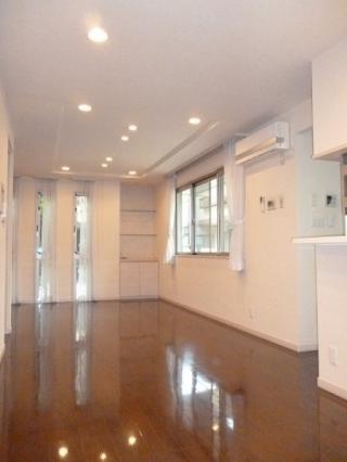 Living and room