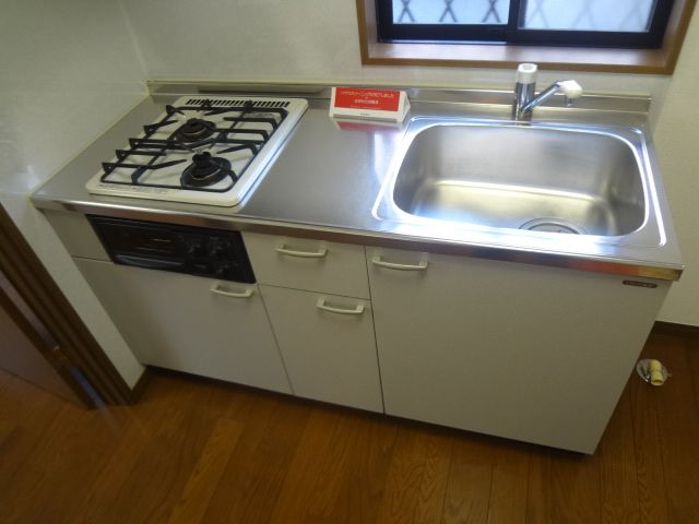 Kitchen. Two-burner gas system Kitchen