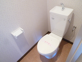 Toilet.  [Separate reference photograph] bus ・ Restroom