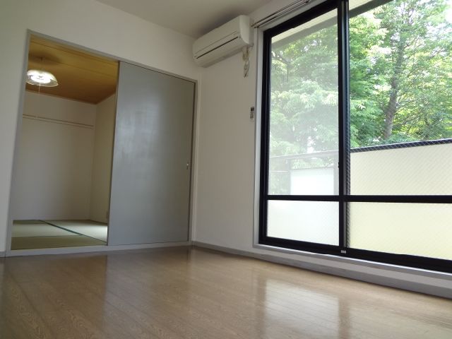 Living and room