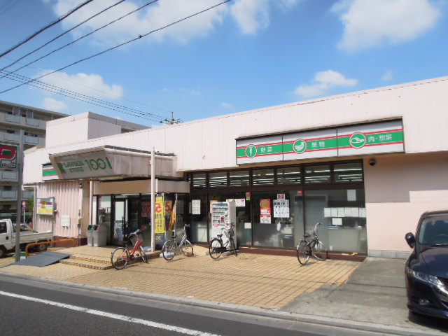 Convenience store. 142m until Lawson 100 Tobunerima store (convenience store)