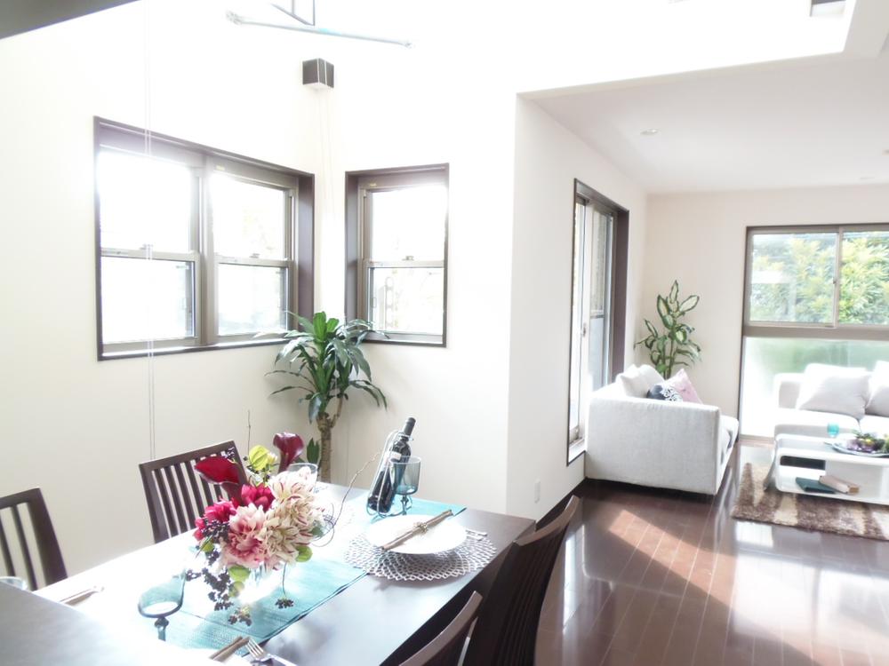 Living. LD 18 tatami mats with TES floor heating