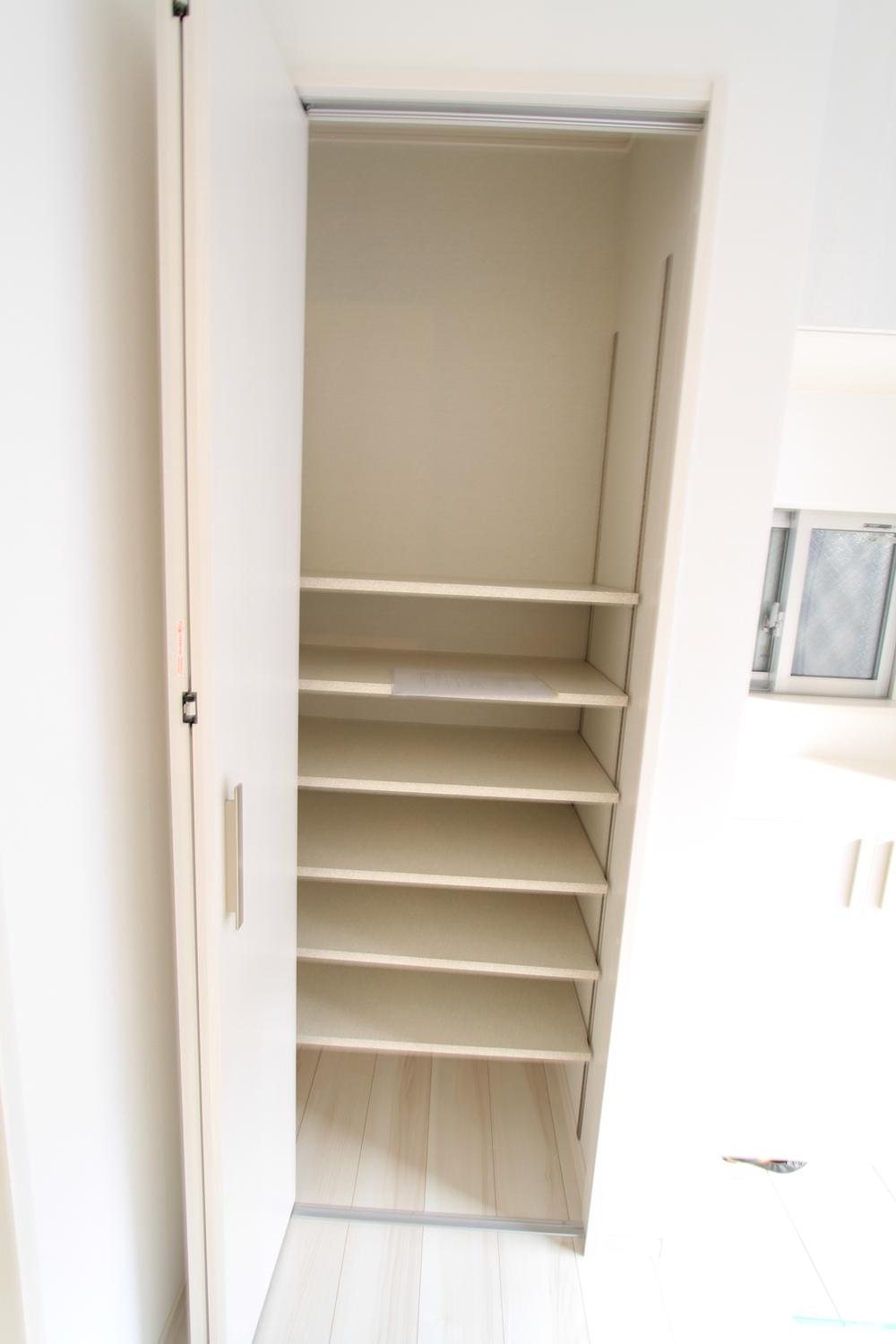 Entrance. Local (10 May 2013) Shooting