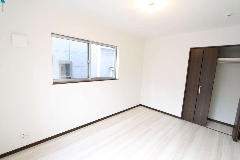 Non-living room. Indoor (10 May 2013) Shooting