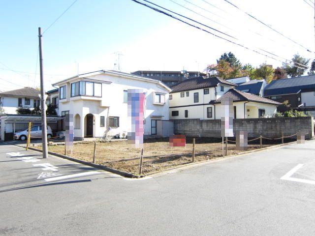 Local appearance photo. Local (11 May 2013) Shooting