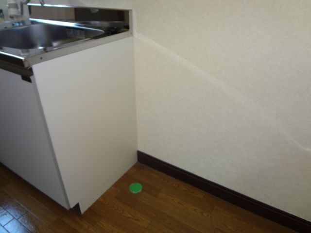 Other room space. Indoor laundry Area