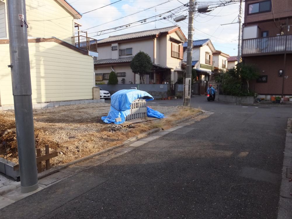 Local appearance photo. Local (12 May 2013) Shooting