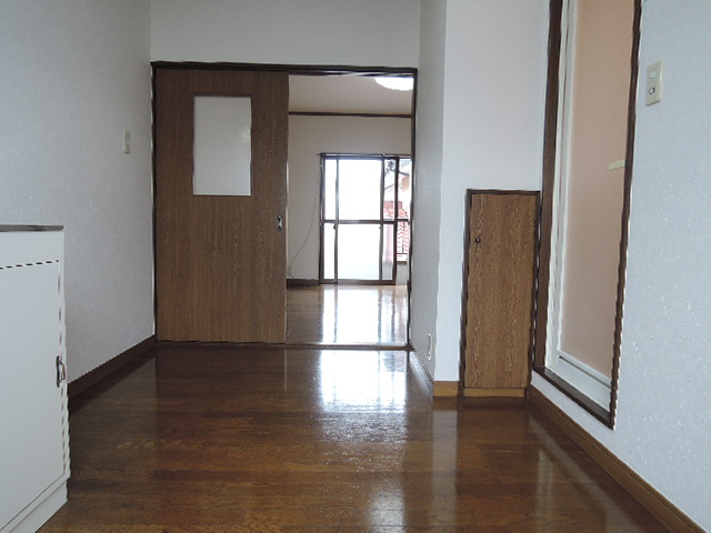 Living and room