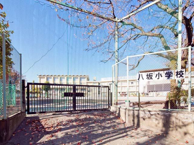Primary school. 345m to Nerima Yasaka Elementary School